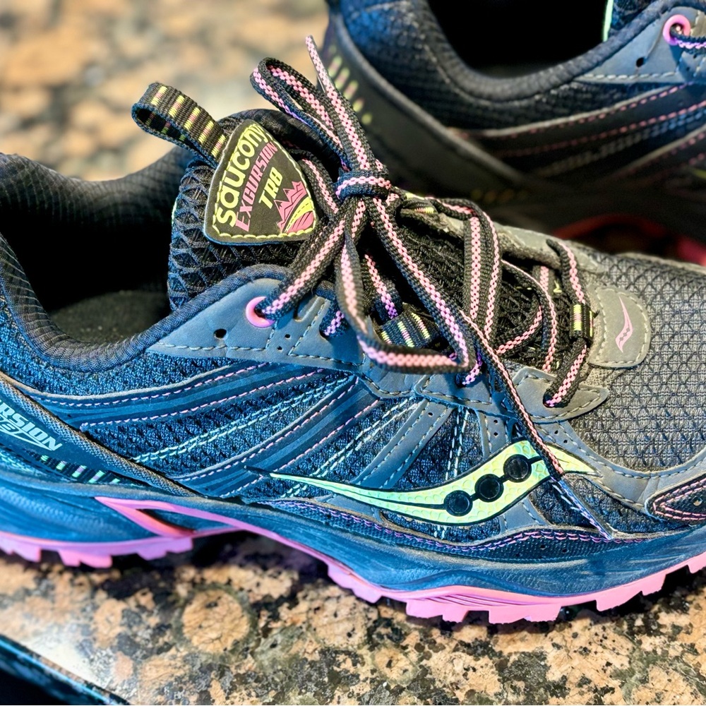 Saucony Trail Runners size 7.5
